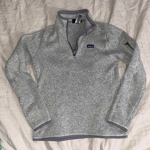 Patagonia sweater! 💛